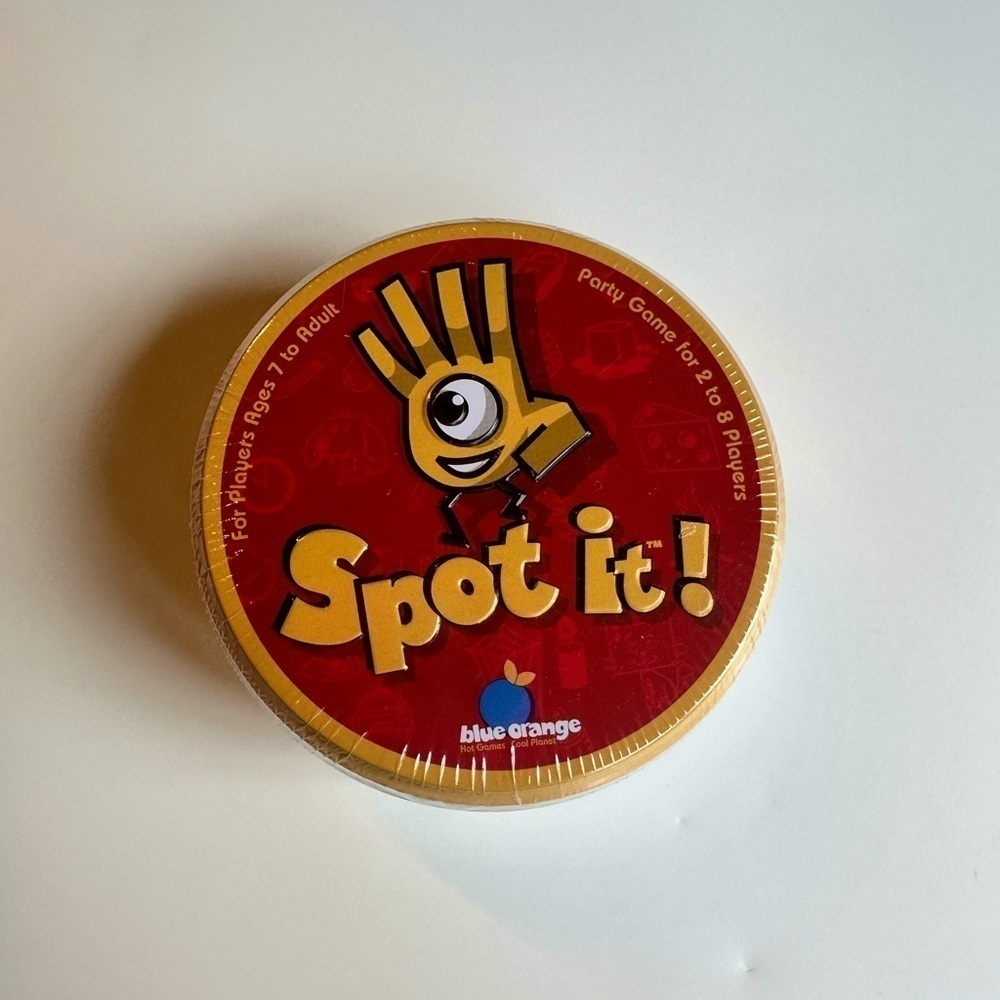 Spot It! 5 Quick Party Games for 2 to 8 Players Age 7+